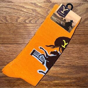 🧦 🛍️ 5/$20 - Men’s Yellowstone Orange Socks